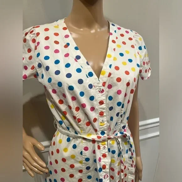 Color Me Courtney - Picture 5 of 6